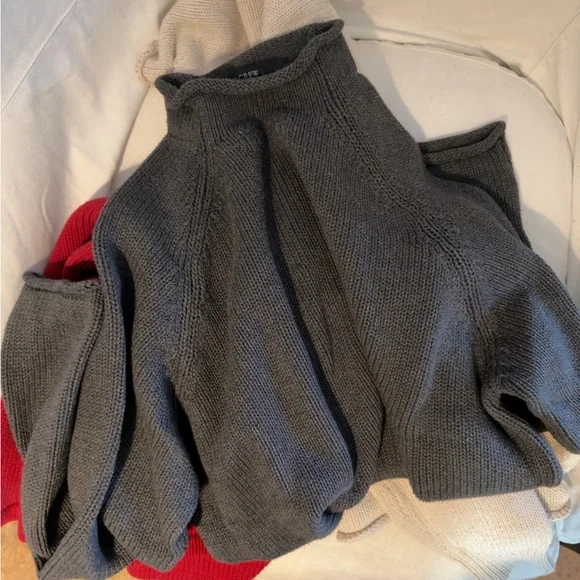 Classic J. Crew Charcoal Knit Rollneck Sweater - Picture 2 of 5